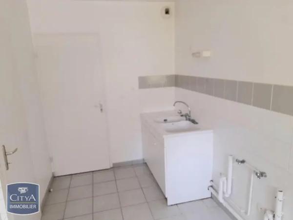 Appartement à louer 3 pièces 64.64m² Sainte-Menehould (51800)