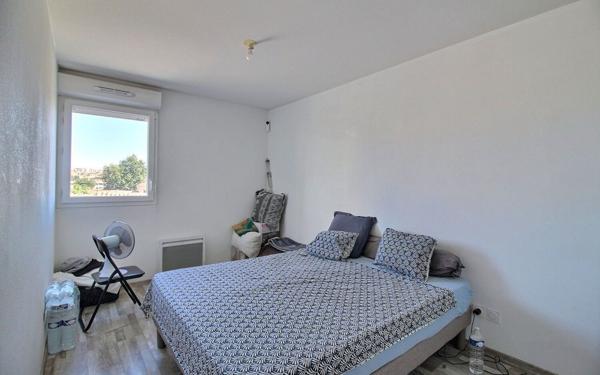 Appartement à vendre    2 pièces • 51 m2 Marseille 15