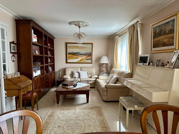 Maison Drancy 5 pièce(s) 169.71 m2 habitables - 243m2 surfaces utiles