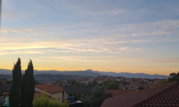 CHARMANTE MAISON FAMILIALE COMMUNE DE MIREFLEURS