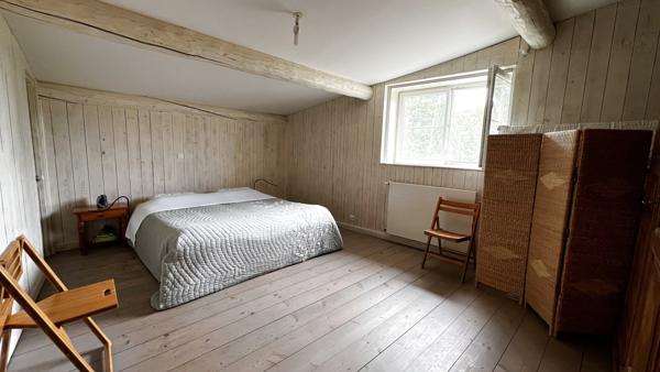 Crest (26400) Drôme Provençale : Ancienne bergerie en pierre entièrement rénovée d'environ 900m2, 47 ha, piscine naturelle