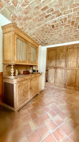 Crest (26400) Drôme Provençale : Ancienne bergerie en pierre entièrement rénovée d'environ 900m2, 47 ha, piscine naturelle