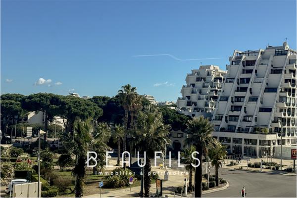 La Grande-Motte (34280) La Grande Motte - Port - Appartement refait-à-neuf - Résidence emblématique - Parking privatif