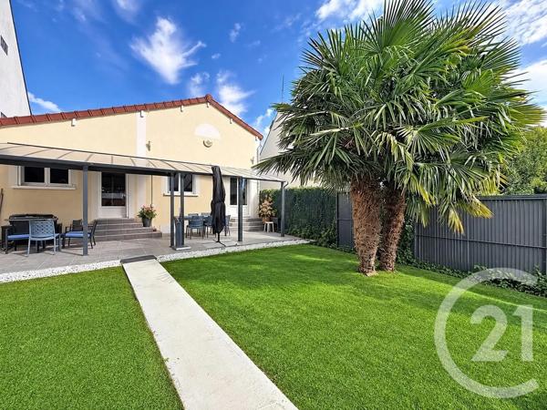 Maison à vendre  4 pièces - 107,60 m 2   MONTFERMEIL  - 93