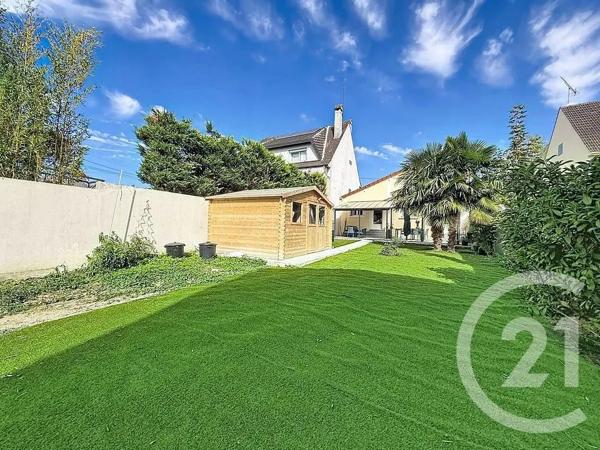 Maison à vendre  4 pièces - 107,60 m 2   MONTFERMEIL  - 93