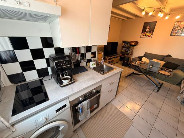 À vendre, charmante maisonnette/studio d'environ 22 m²