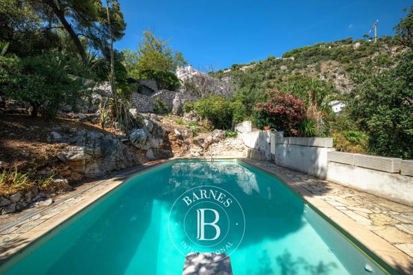Villefranche-sur-Mer, Villa 6 Chambres -  300 m² à vendre