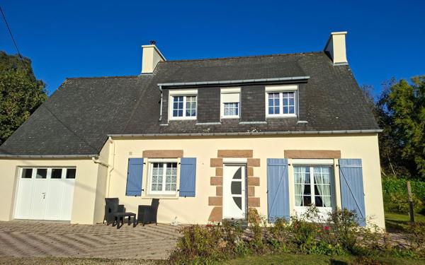 Maison à vendre    5 pièces •  Lanmeur