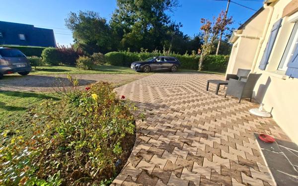 Maison à vendre    5 pièces •  Lanmeur