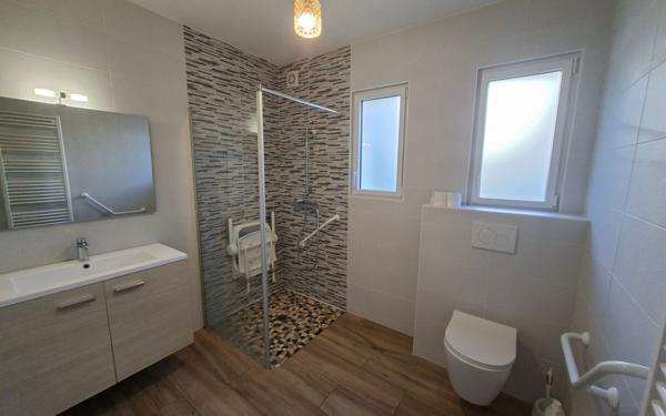 Maison à vendre    5 pièces •  Lanmeur