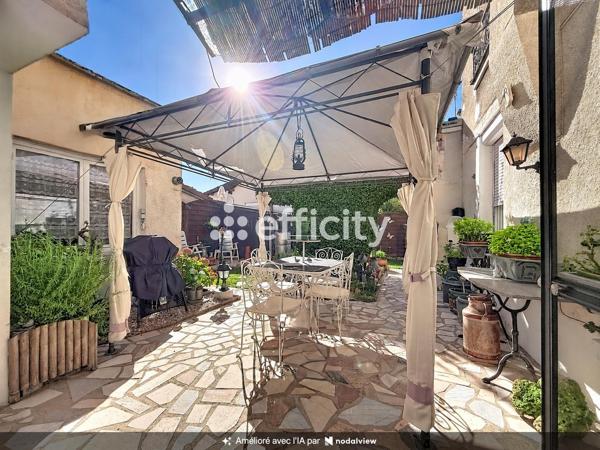 Appartement
         4 pièces
        - 80 m² Exclusivité 450 000 € *