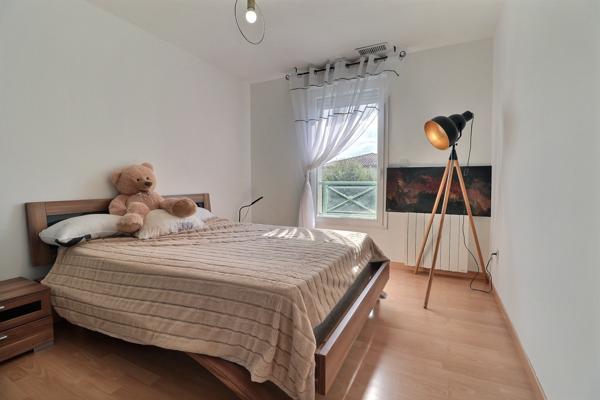 Chateau gombert (13013) Duplex T5 avec terrasse et garage...