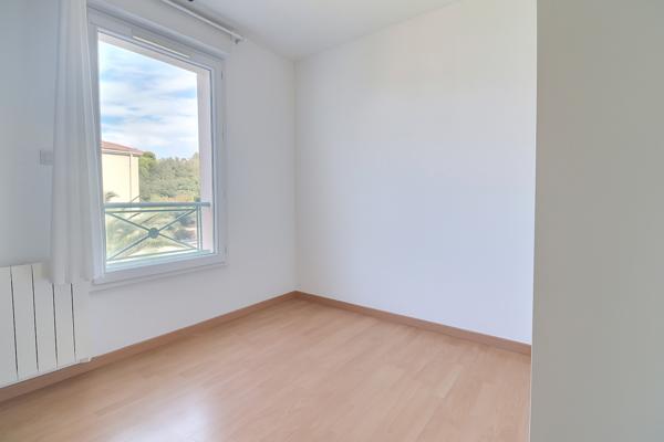 Chateau gombert (13013) Duplex T5 avec terrasse et garage...