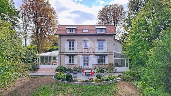 LUZARCHES  PROPRIÉTÉ RARE 246m2