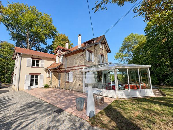 LUZARCHES  PROPRIÉTÉ RARE 246m2