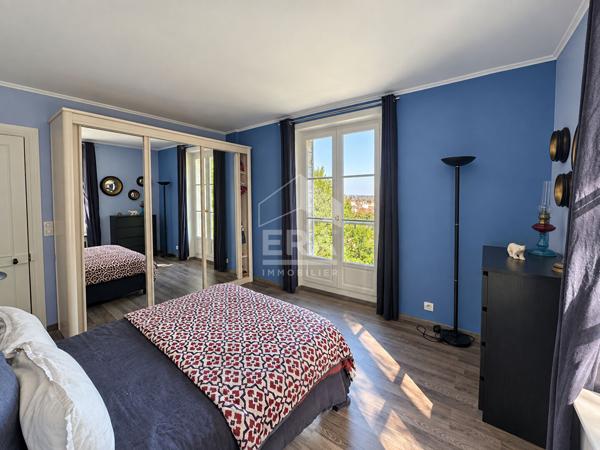 LUZARCHES  PROPRIÉTÉ RARE 246m2