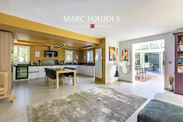 Domaine du Lys – Lamorlaye – Maison entièrement rénovée sur un parc boisé