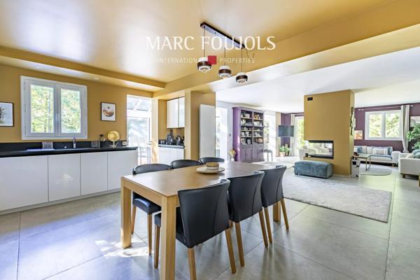 Domaine du Lys – Lamorlaye – Maison entièrement rénovée sur un parc boisé