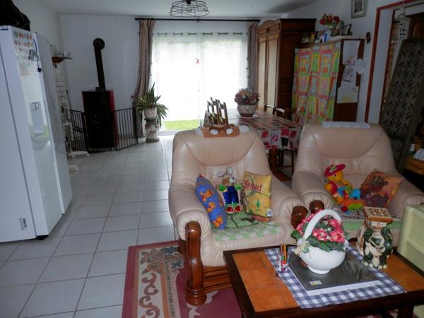 MAISON Individuelle (autonomie de Plain-Pied) en hyper-centre de POIX