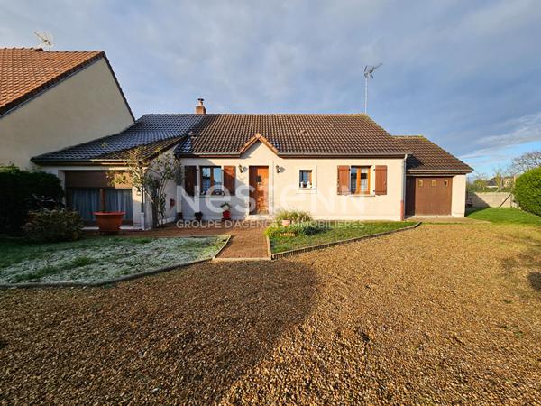 A VENDRE A LA FLECHE Pavillon de plain-pied proche écoles et commerces