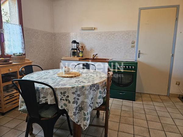 A VENDRE A LA FLECHE Pavillon de plain-pied proche écoles et commerces