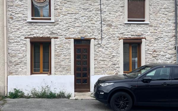 Maison à louer    3 pièces • 74,74 m2 Neufchelles