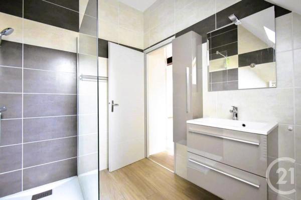 Immeuble à vendre  250 m2 MONTLUCON - 03