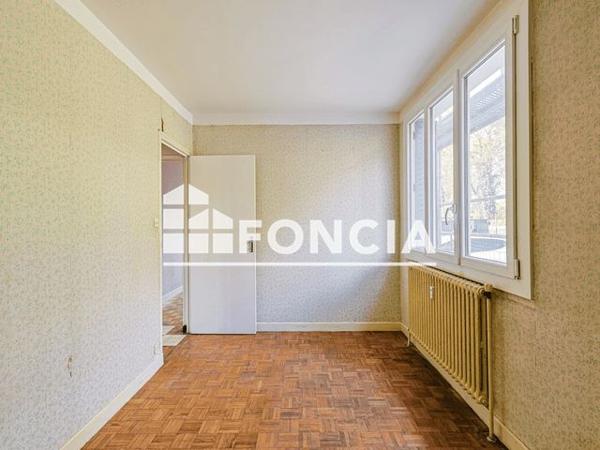 À vendre Appartement 5 pièces 85.04 m² - Saint-martin-d'hères 38400