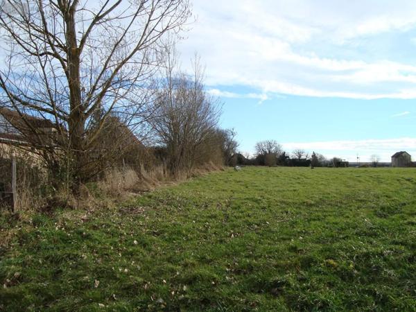 Terrain à Batir à vendre à Pouilly-en-Auxois en Côte-d'Or (21320), ref : 044/2025/102-044/2025/103
