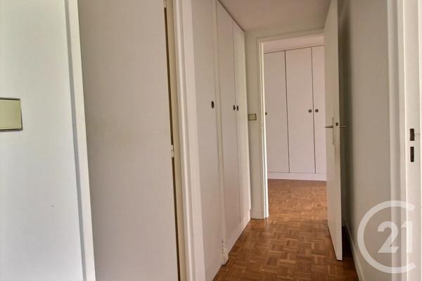 Appartement F3 à vendre  3 pièces - 70,45 m 2   PANTIN  - 93
