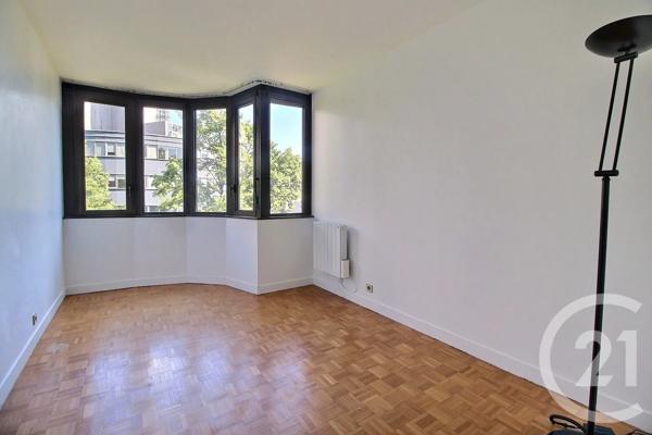 Appartement F3 à vendre  3 pièces - 70,45 m 2   PANTIN  - 93