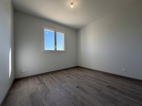 MAISON T4 DE PLAIN-PIED - JARDIN