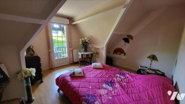 Belle maison sur sous-sol avec parc de 5187 m²