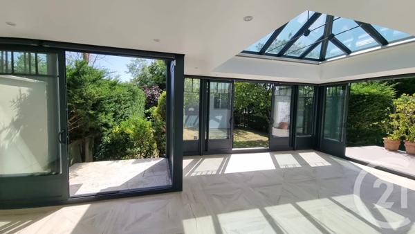 Maison à vendre  8 pièces - 232,13 m 2   ST MAURICE  - 94