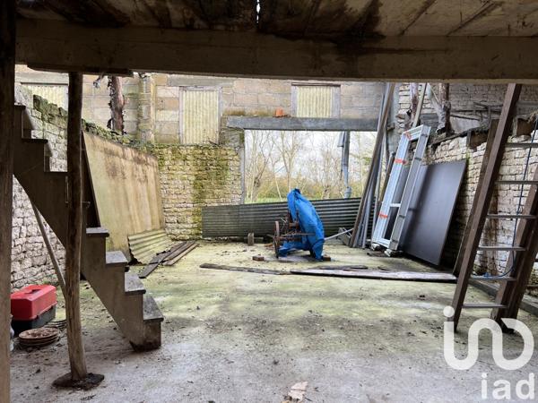 Longère 5 pièces de 350 m² à Brioux-sur-Boutonne (79170)