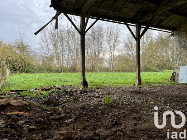 Longère 5 pièces de 350 m² à Brioux-sur-Boutonne (79170)