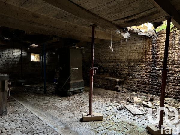 Longère 5 pièces de 350 m² à Brioux-sur-Boutonne (79170)