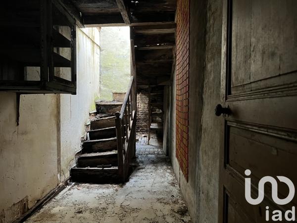 Longère 5 pièces de 350 m² à Brioux-sur-Boutonne (79170)