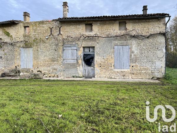 Longère 5 pièces de 350 m² à Brioux-sur-Boutonne (79170)