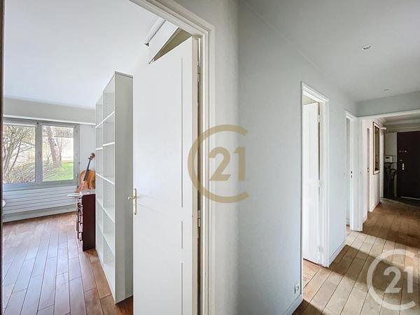 Appartement F5 à vendre  5 pièces - 110,78 m2 LE CHESNAY - 78
