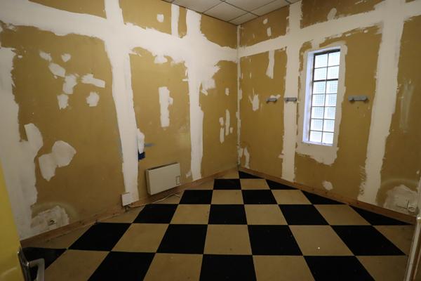 Bâtisse de 296 m² en centre du Vaudreuil