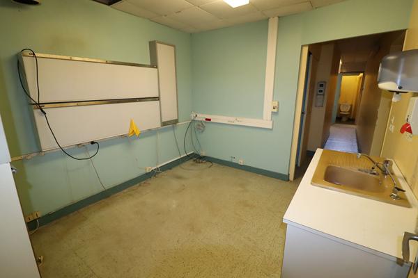 Bâtisse de 296 m² en centre du Vaudreuil