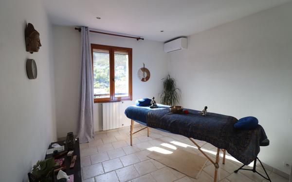 Maison à vendre    5 pièces •  Blausasc