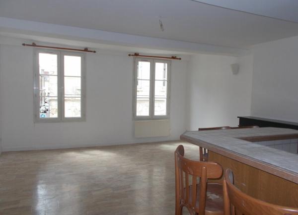 Appartement à louer    2 pièces •  Compiègne