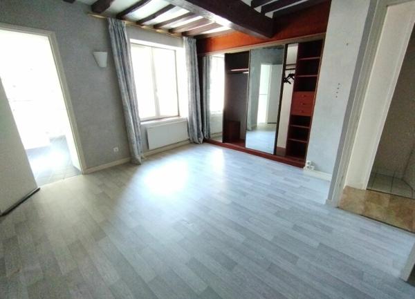 Appartement à louer    2 pièces •  Compiègne