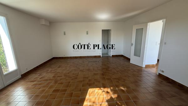 MAISON 4 PIECES - 3 CHAMBRES- PROCHE CENTRE-VILLE ET PLAGES- GARAGE - AU PRIX DE 399 000 € FAI