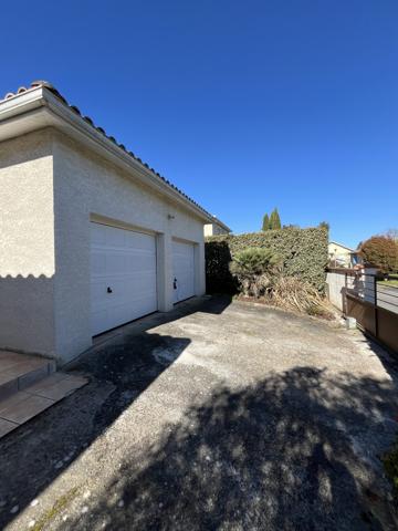 VILLA AVEC GRAND JARDIN SAINT-SIMON