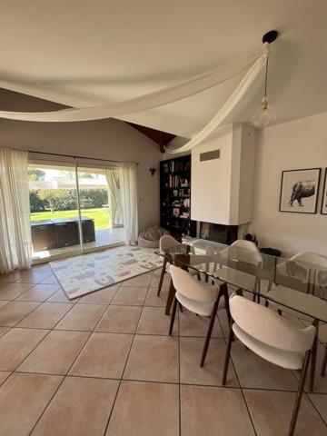 VILLA AVEC GRAND JARDIN SAINT-SIMON