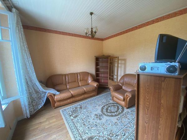 Maison à vendre à Ally dans le Cantal (15700), ref : 15060/1082