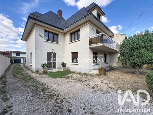 Maison à vendre 7 pièces 243 m² Villeparisis